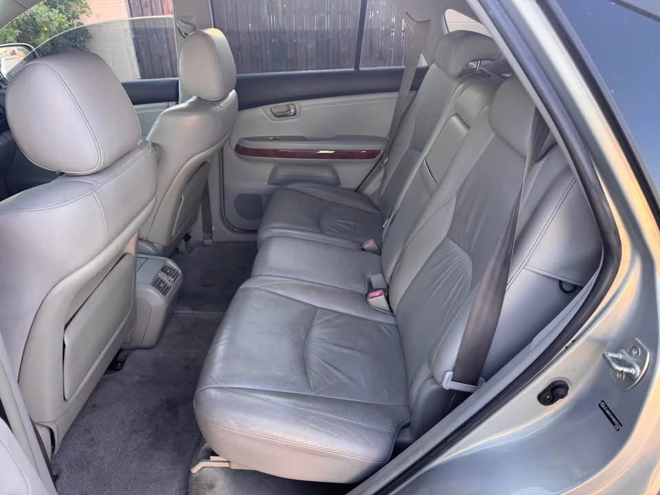 2004 Lexus RX 2nd Gen - Image 7 of 11