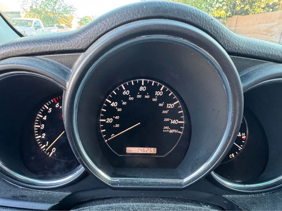 2004 Lexus RX 2nd Gen - Image 11 of 11