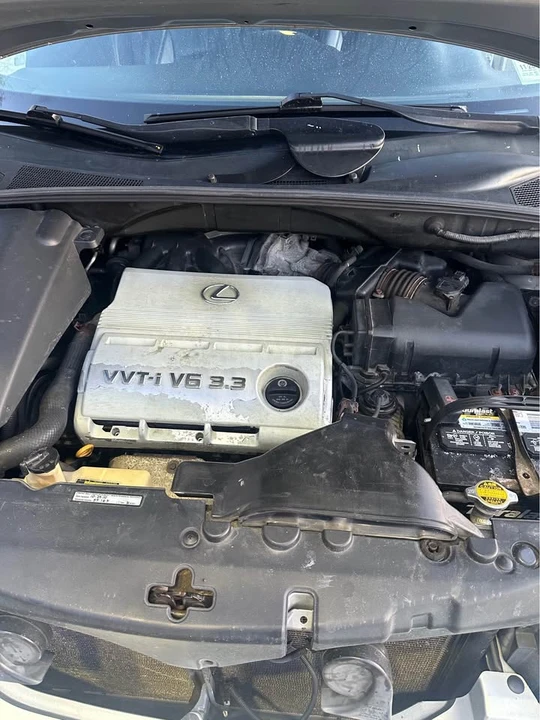 2004 Lexus RX 2nd Gen - Image 7 of 9