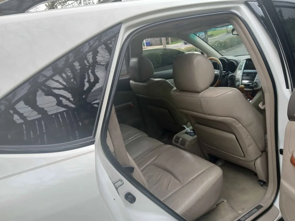 2004 Lexus RX 2nd Gen - Image 10 of 14