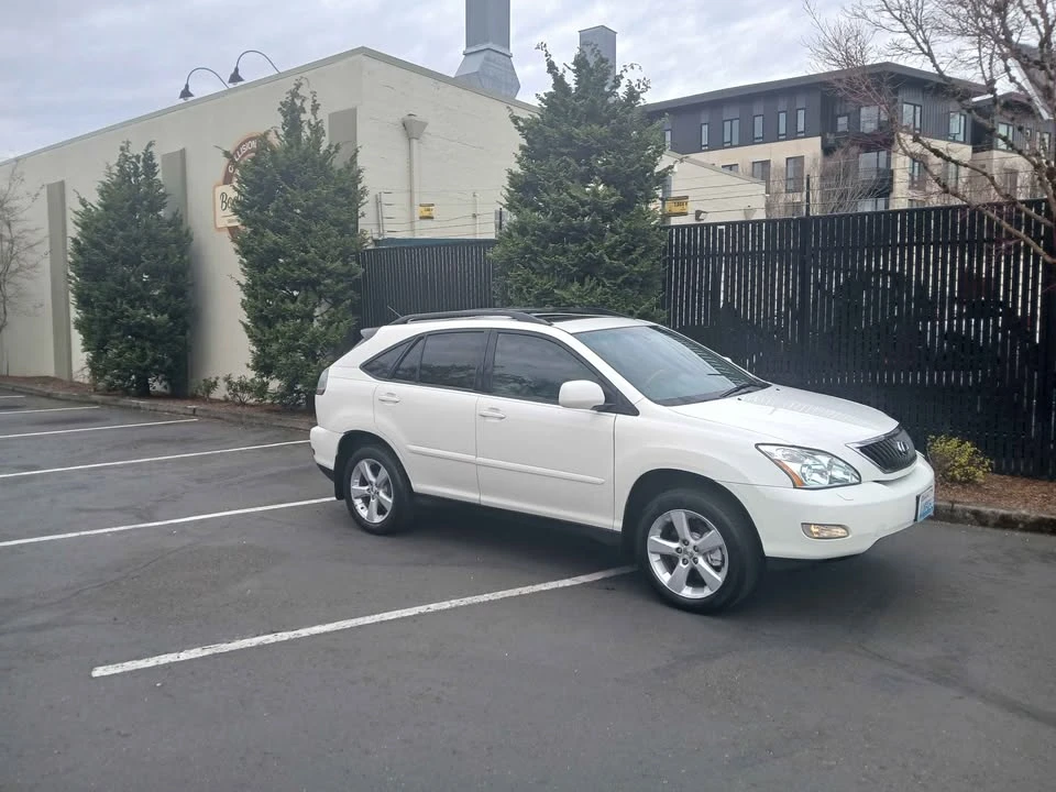 2004 Lexus RX 2nd Gen - Image 2 of 14