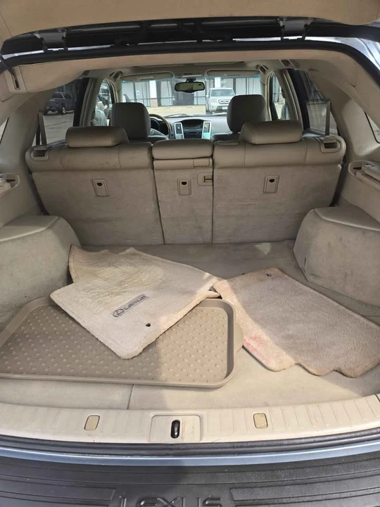 2004 Lexus RX 2nd Gen - Image 6 of 10