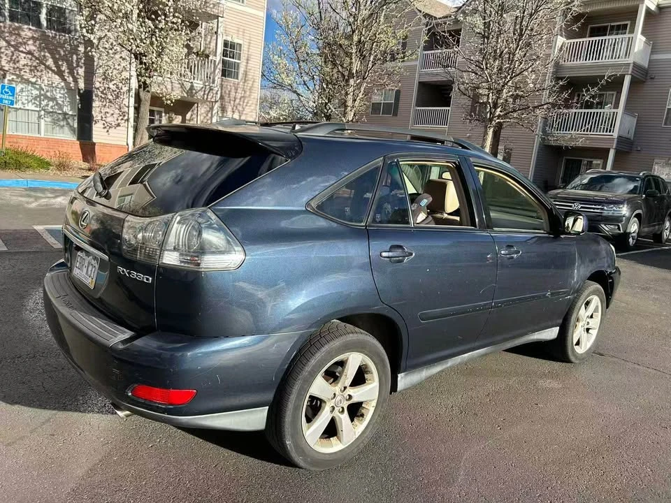 2004 Lexus RX 2nd Gen - Image 5 of 10