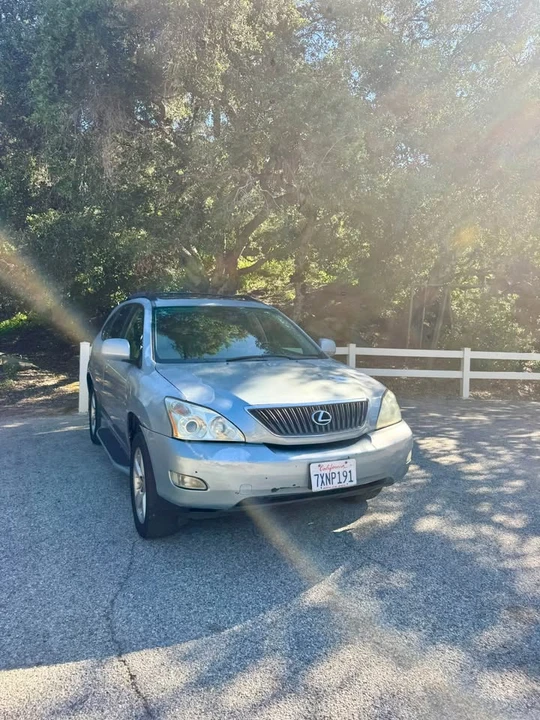 2004 Lexus RX 2nd Gen - Image 4 of 14