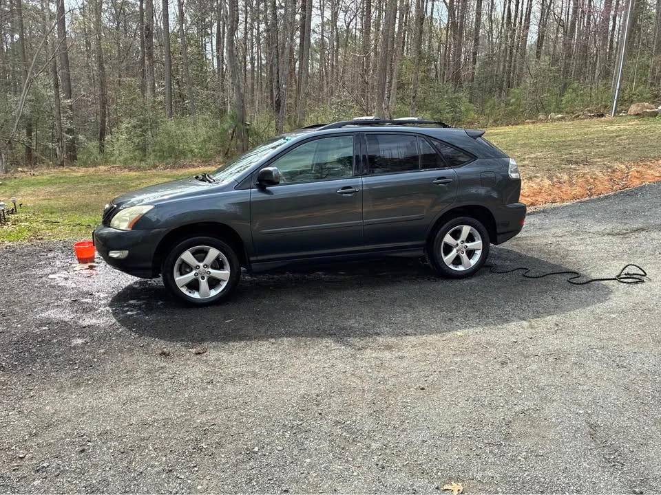2004 Lexus RX 2nd Gen - Image 2 of 6