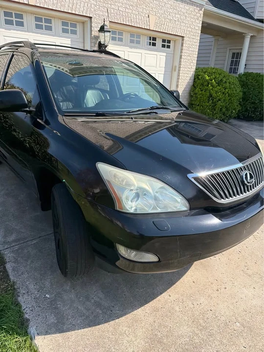 2004 Lexus RX 2nd Gen - Image 2 of 19