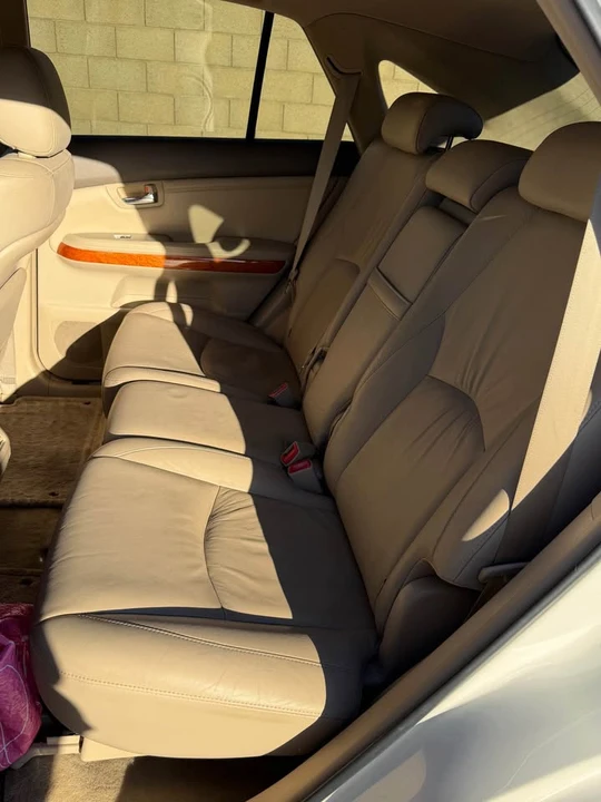 2004 Lexus RX 2nd Gen - Image 7 of 10