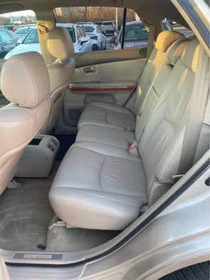 2004 Lexus RX 2nd Gen - Image 9 of 14