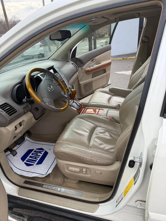 2004 Lexus RX 2nd Gen - Image 7 of 9