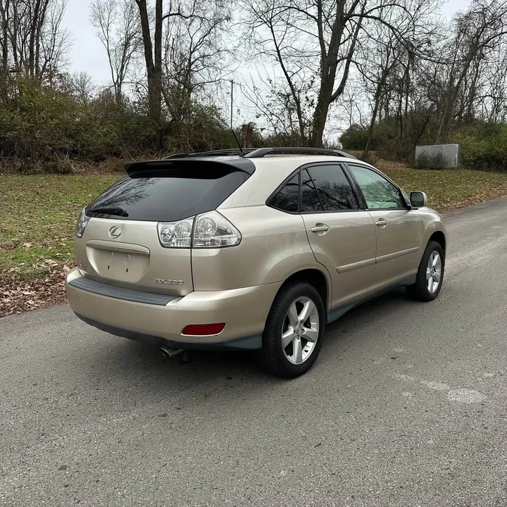 2004 Lexus RX 2nd Gen - Image 5 of 18