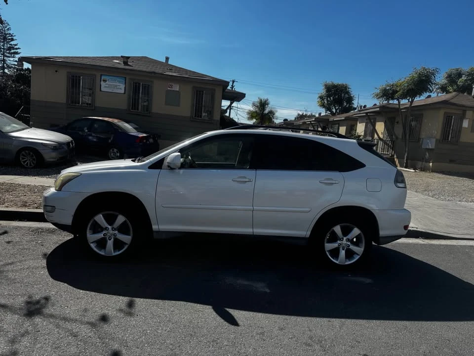 2004 Lexus RX 2nd Gen - Image 4 of 8