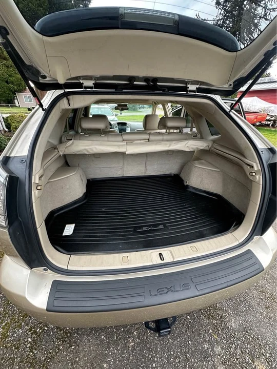2004 Lexus RX 2nd Gen - Image 12 of 13