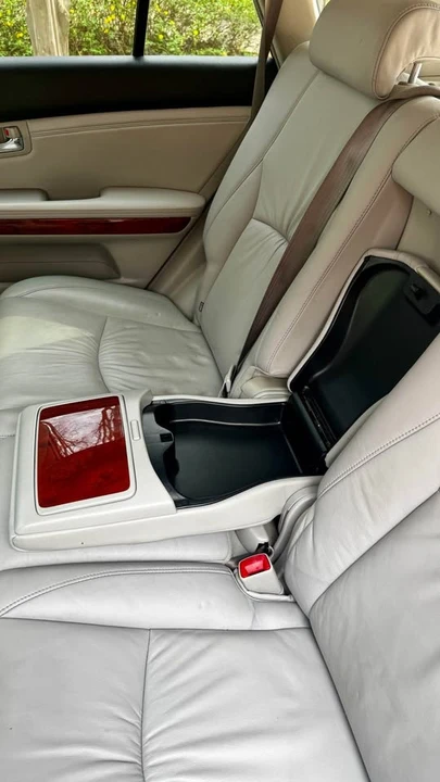 2004 Lexus RX 2nd Gen - Image 8 of 14