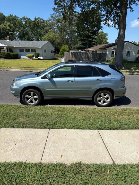 2004 Lexus RX 2nd Gen - Image 2 of 6