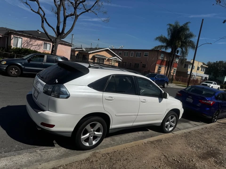 2004 Lexus RX 2nd Gen - Image 3 of 8