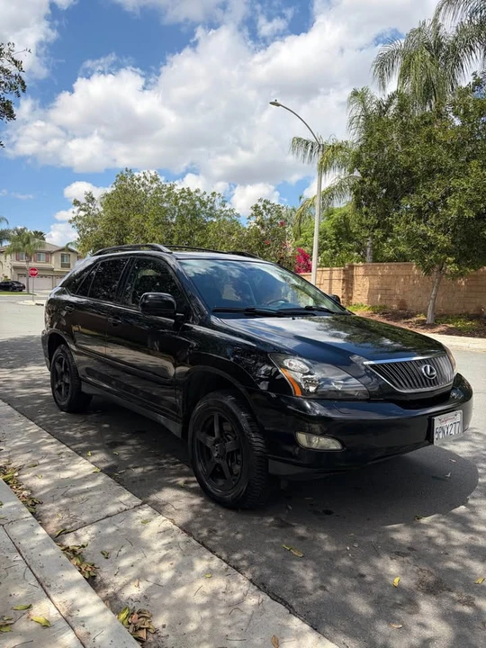 2004 Lexus RX 2nd Gen - Image 2 of 10