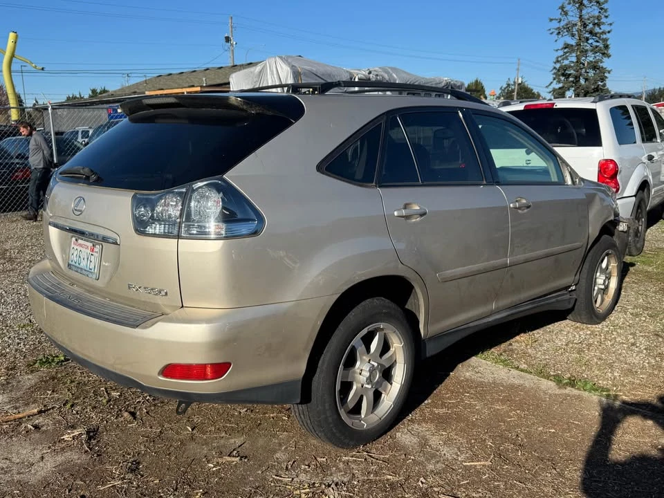 2004 Lexus RX 2nd Gen - Image 2 of 11