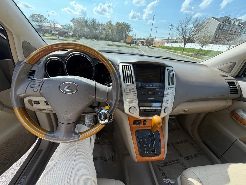 2004 Lexus RX 2nd Gen - Image 13 of 15