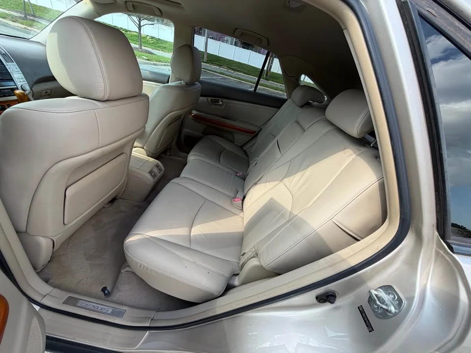 2004 Lexus RX 2nd Gen - Image 10 of 15