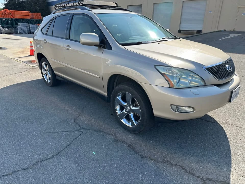2004 Lexus RX 2nd Gen - Image 3 of 10