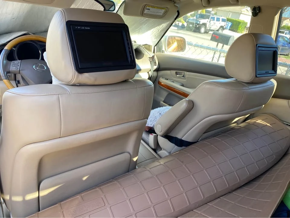 2004 Lexus RX 2nd Gen - Image 8 of 9
