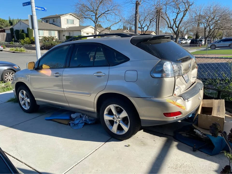 2004 Lexus RX 2nd Gen - Image 3 of 9