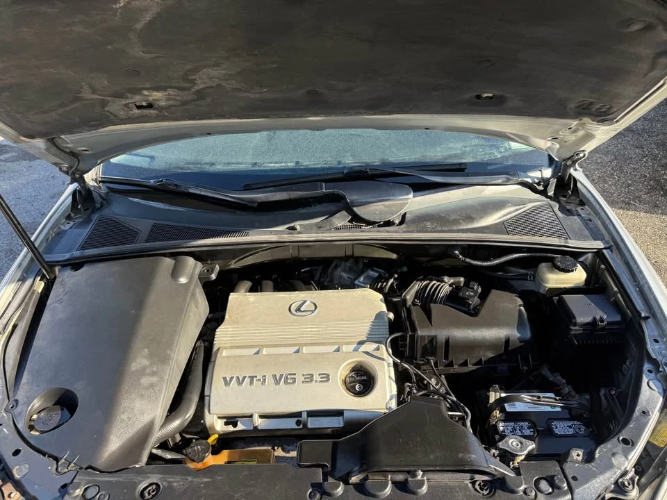 2004 Lexus RX 2nd Gen - Image 16 of 17