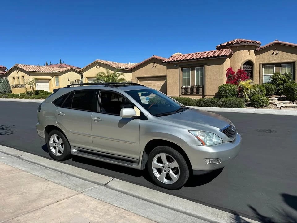 2004 Lexus RX 2nd Gen - Image 6 of 16
