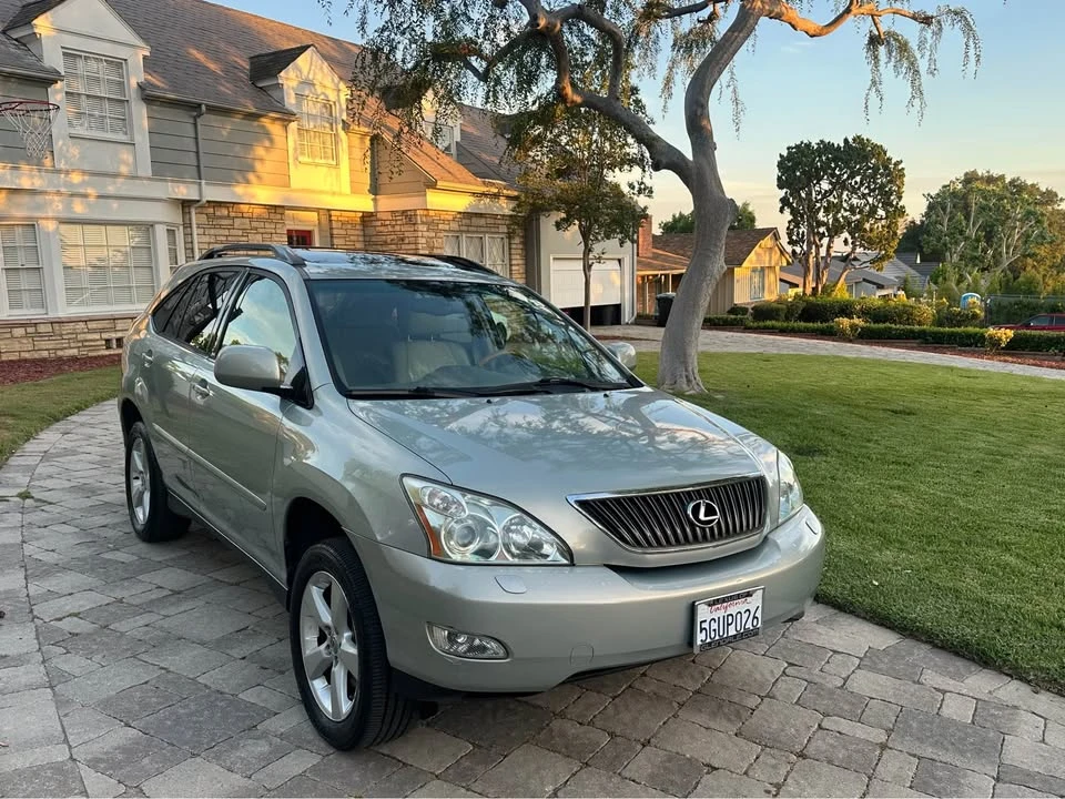 2004 Lexus RX 2nd Gen - Image 2 of 20