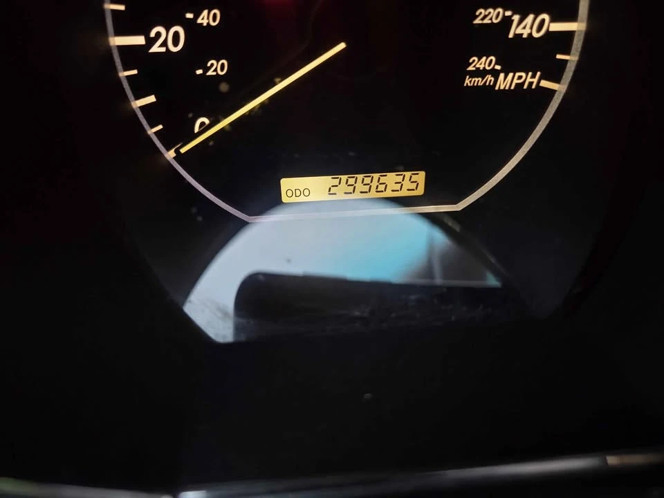 2004 Lexus RX 2nd Gen - Image 9 of 9