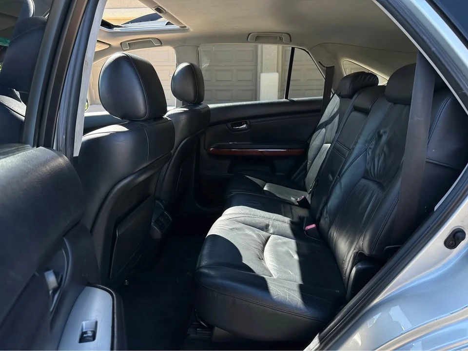 2004 Lexus RX 2nd Gen - Image 12 of 16