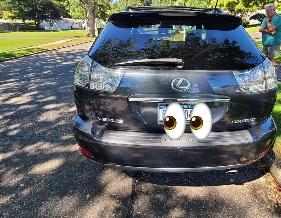 2004 Lexus RX 2nd Gen - Image 2 of 5