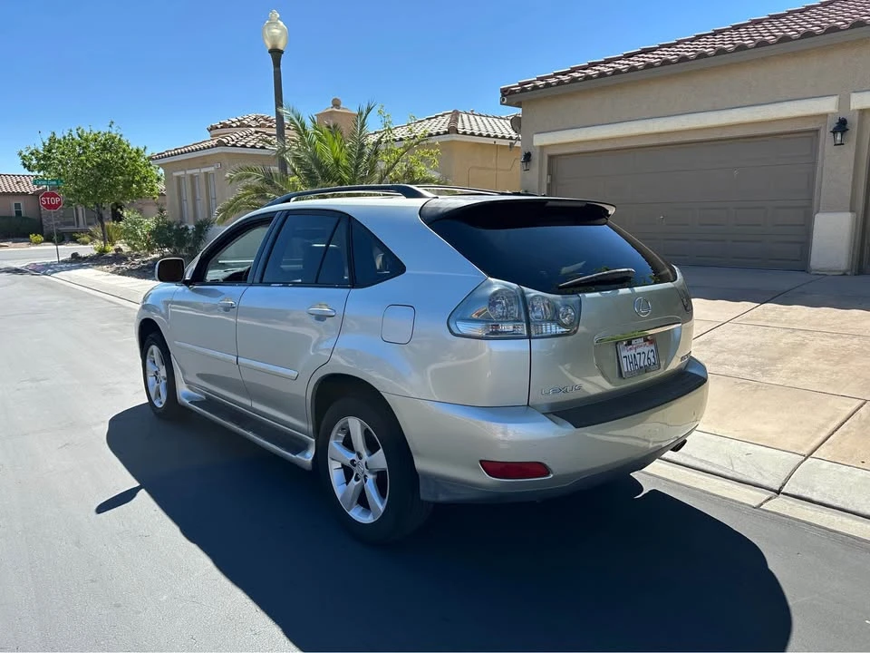 2004 Lexus RX 2nd Gen - Image 3 of 16