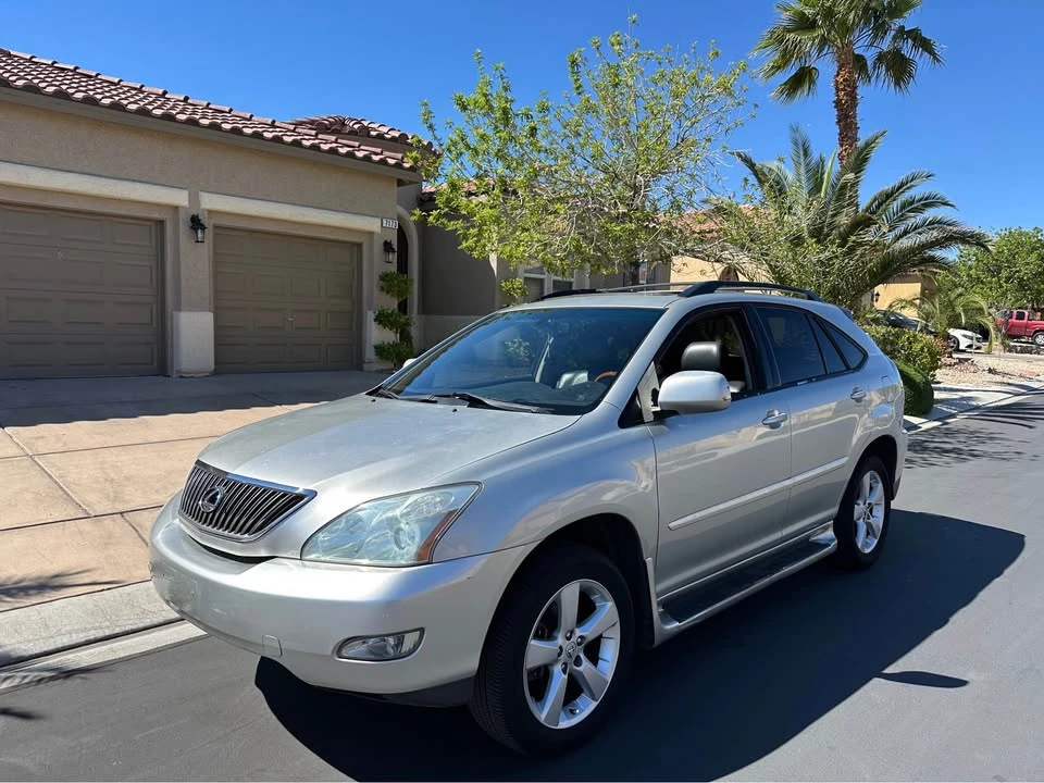 2004 Lexus RX 2nd Gen - Image 7 of 16
