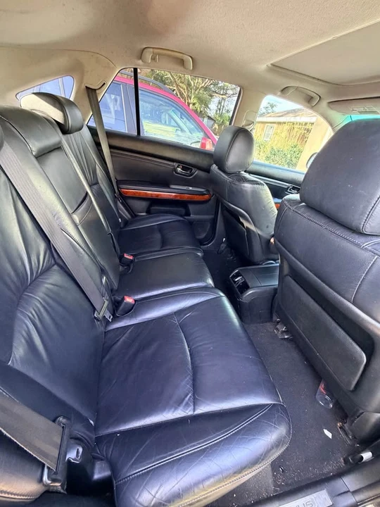 2004 Lexus RX 2nd Gen - Image 7 of 9