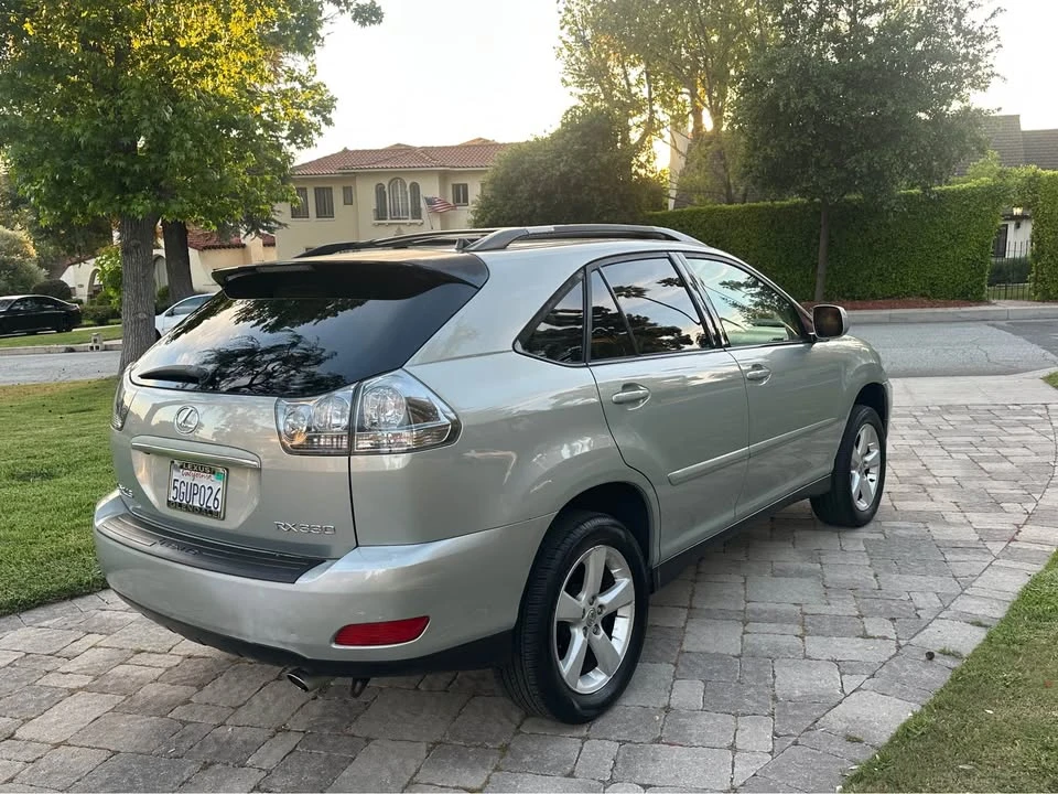 2004 Lexus RX 2nd Gen - Image 7 of 19