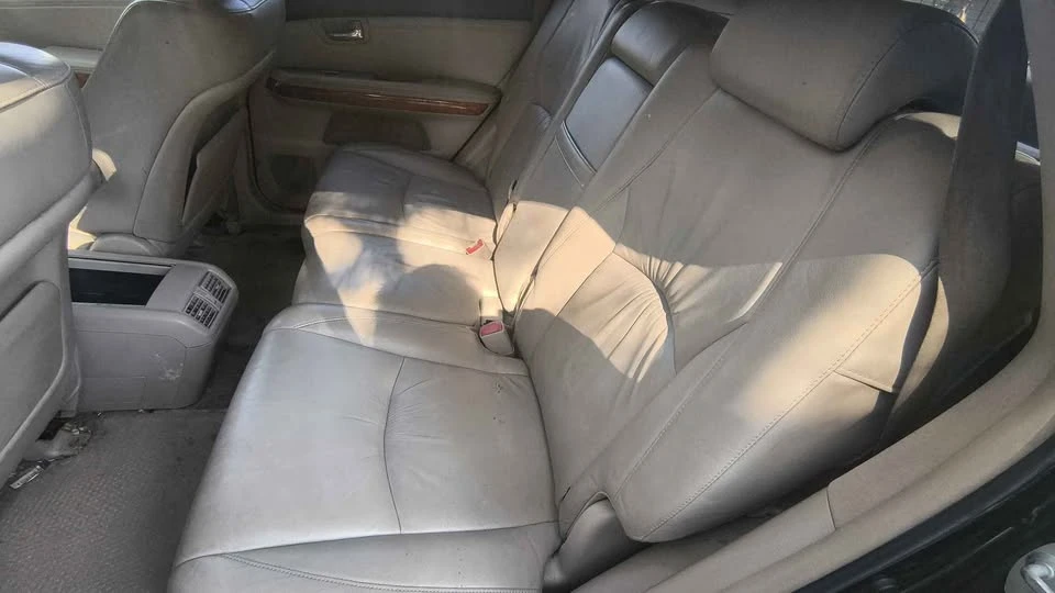 2004 Lexus RX 2nd Gen - Image 6 of 9