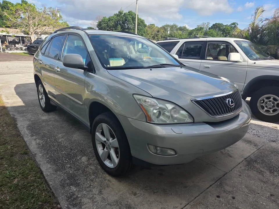 2004 Lexus RX 2nd Gen - Image 7 of 7