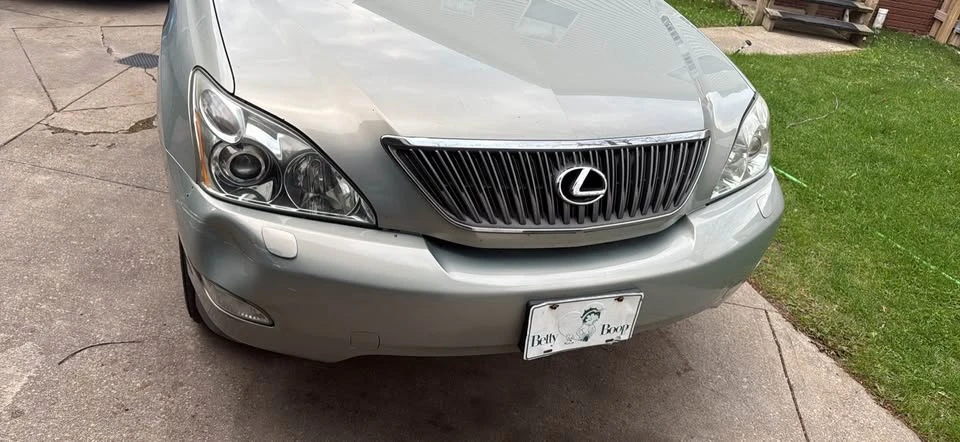 2004 Lexus RX 2nd Gen - Image 4 of 5