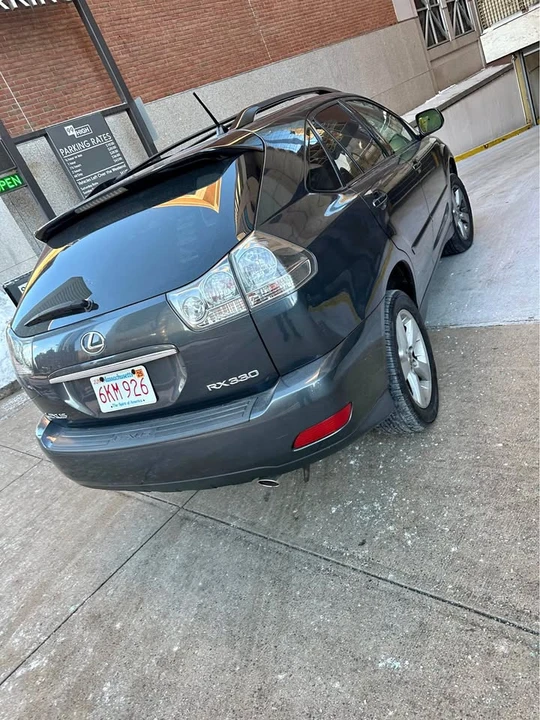 2004 Lexus RX 2nd Gen - Image 2 of 10