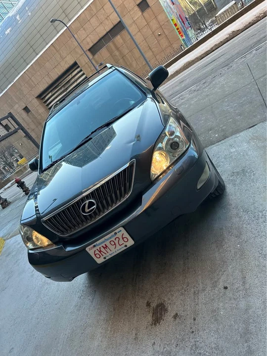 2004 Lexus RX 2nd Gen - Image 9 of 10