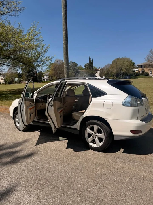 2004 Lexus RX 2nd Gen - Image 3 of 8