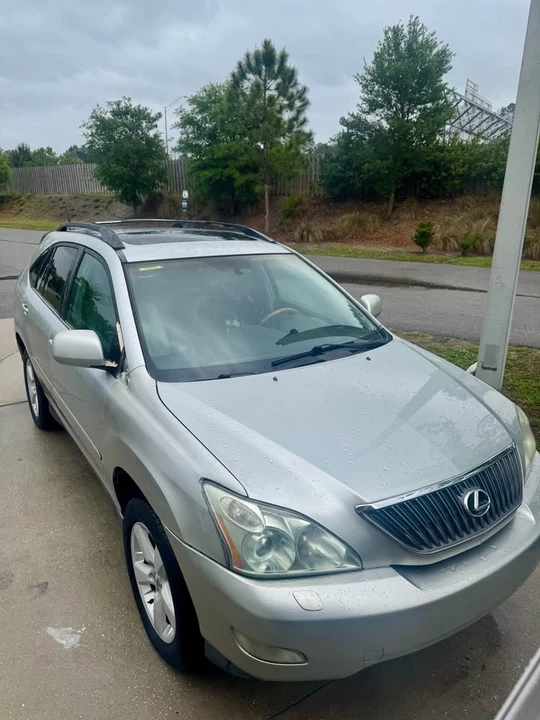 2004 Lexus RX 2nd Gen - Image 3 of 5