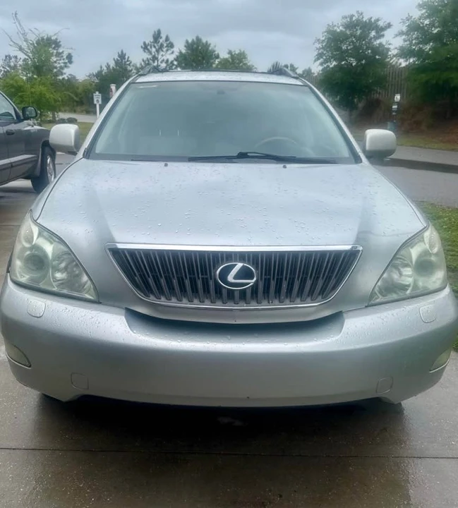 2004 Lexus RX 2nd Gen - Image 2 of 5