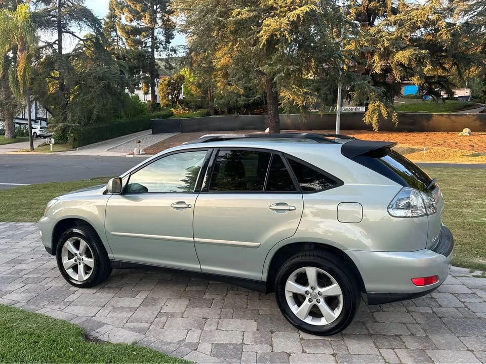 2004 Lexus RX 2nd Gen - Image 5 of 19