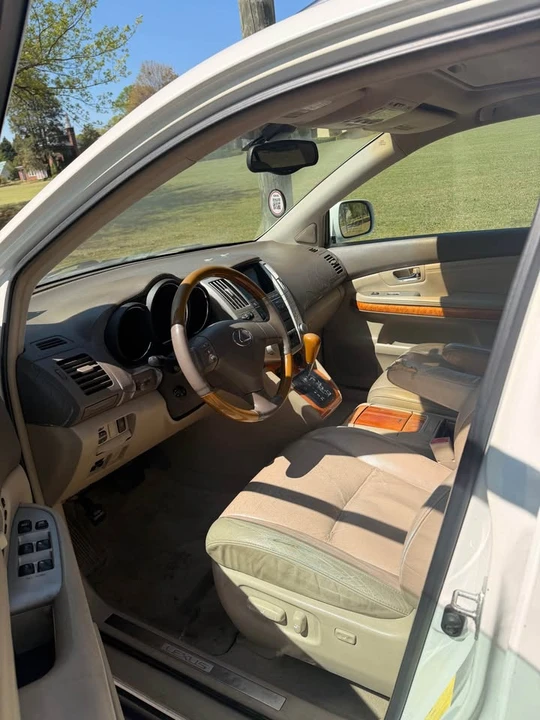 2004 Lexus RX 2nd Gen - Image 8 of 8