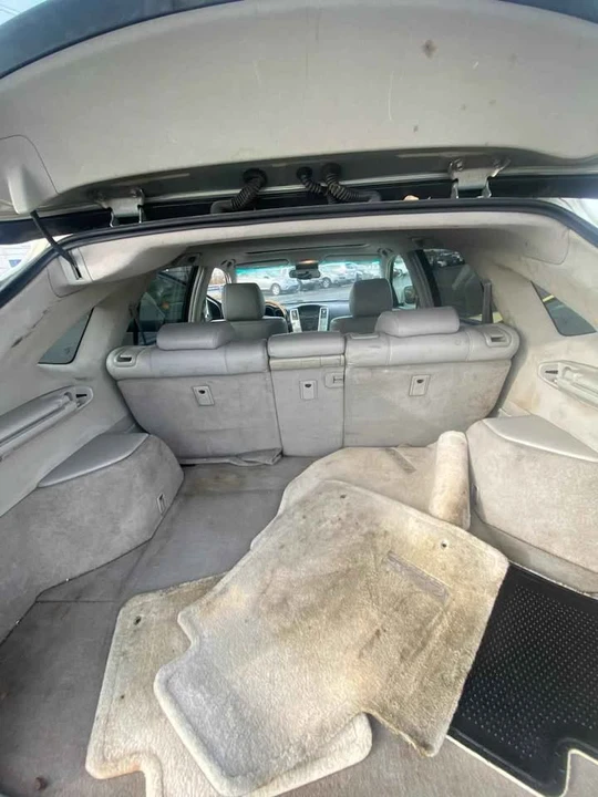 2004 Lexus RX 2nd Gen - Image 6 of 18