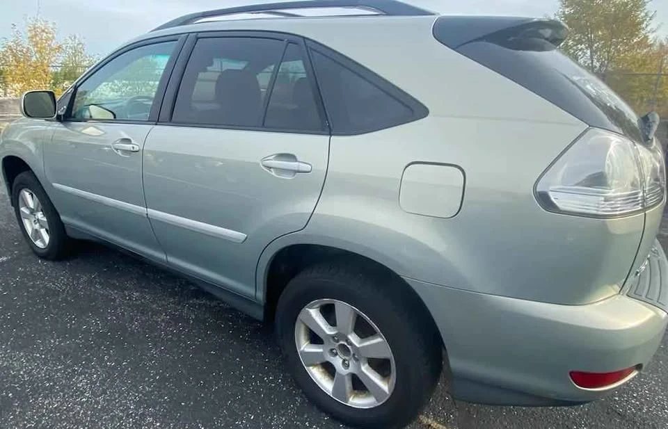 2004 Lexus RX 2nd Gen - Image 15 of 18
