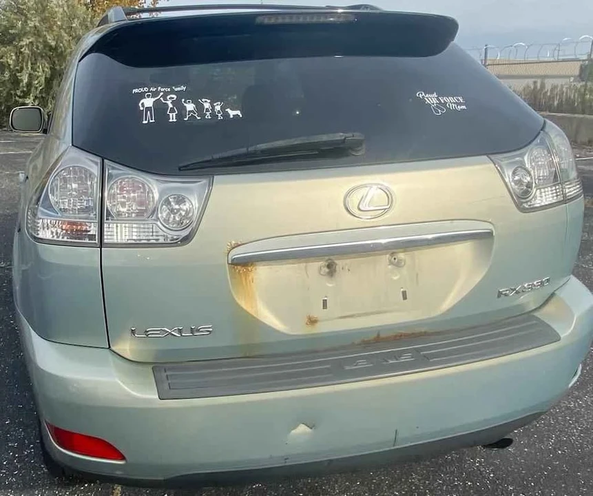 2004 Lexus RX 2nd Gen - Image 11 of 18