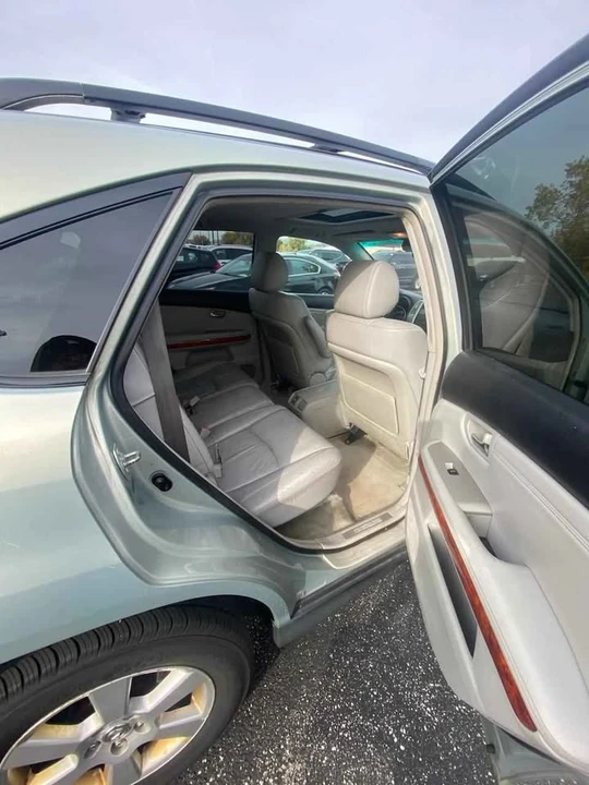 2004 Lexus RX 2nd Gen - Image 7 of 18